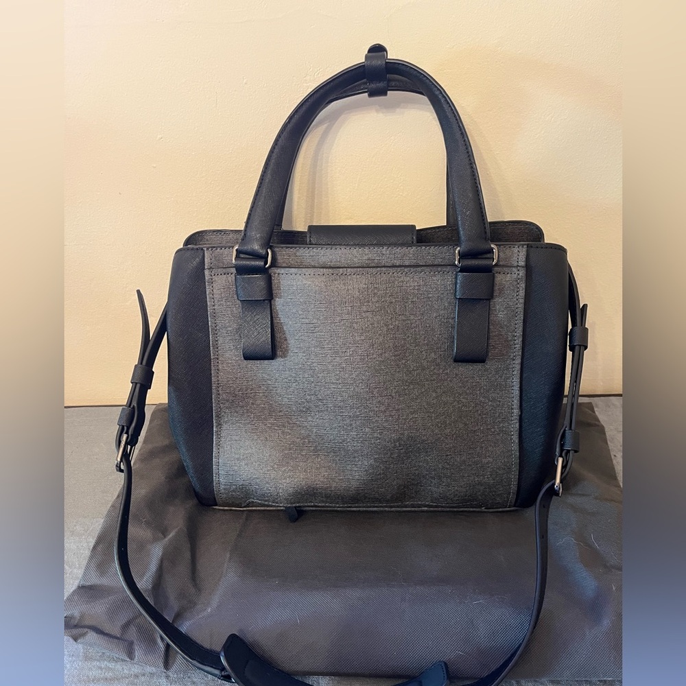 Tumi Laptop Purse - Picture 2 of 10